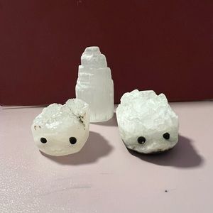 ****Two hedgehogs and one small selenite tower.